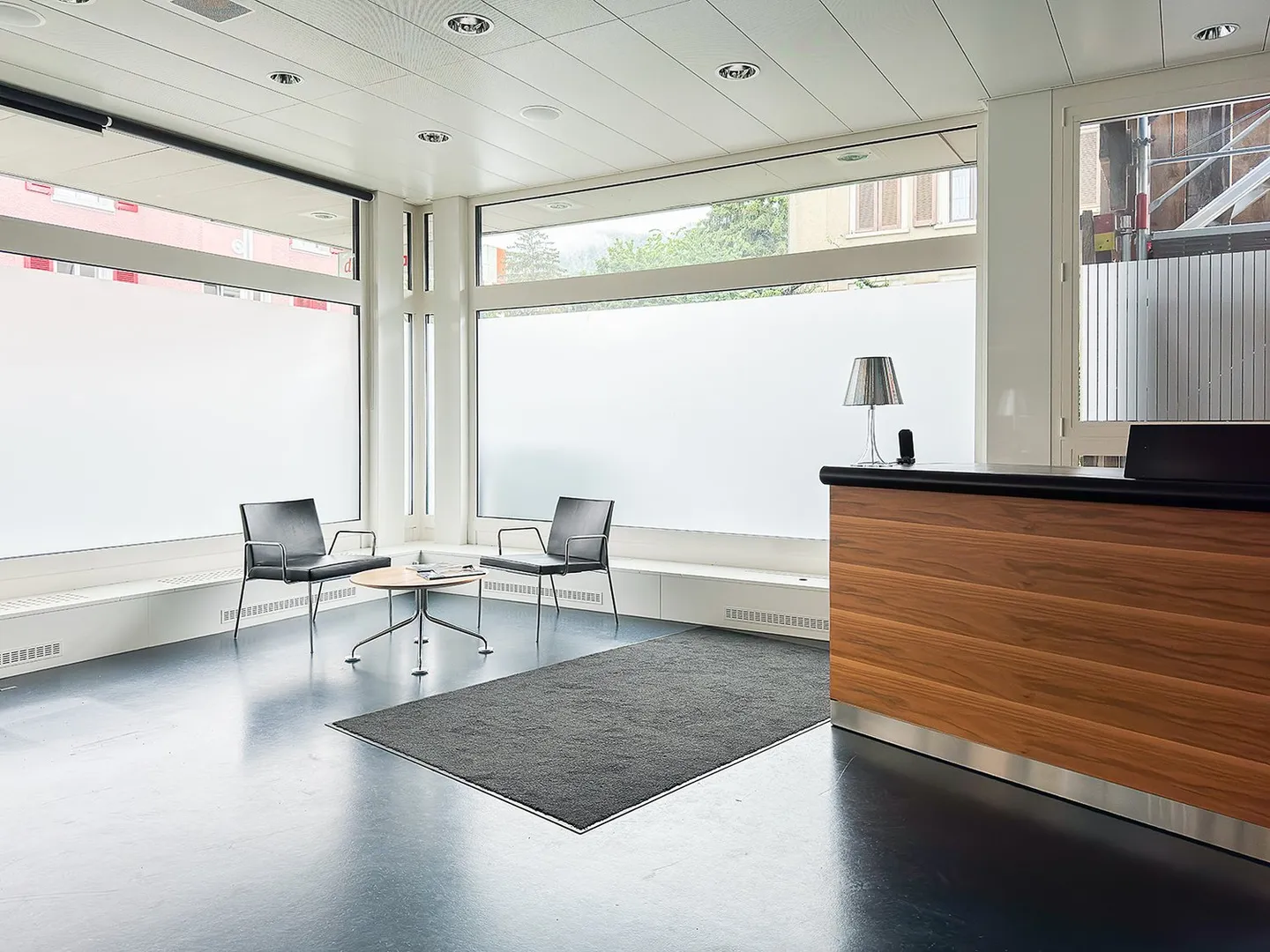 Dienstleistungsfläche an zentraler Lage - Foto 4 von 13