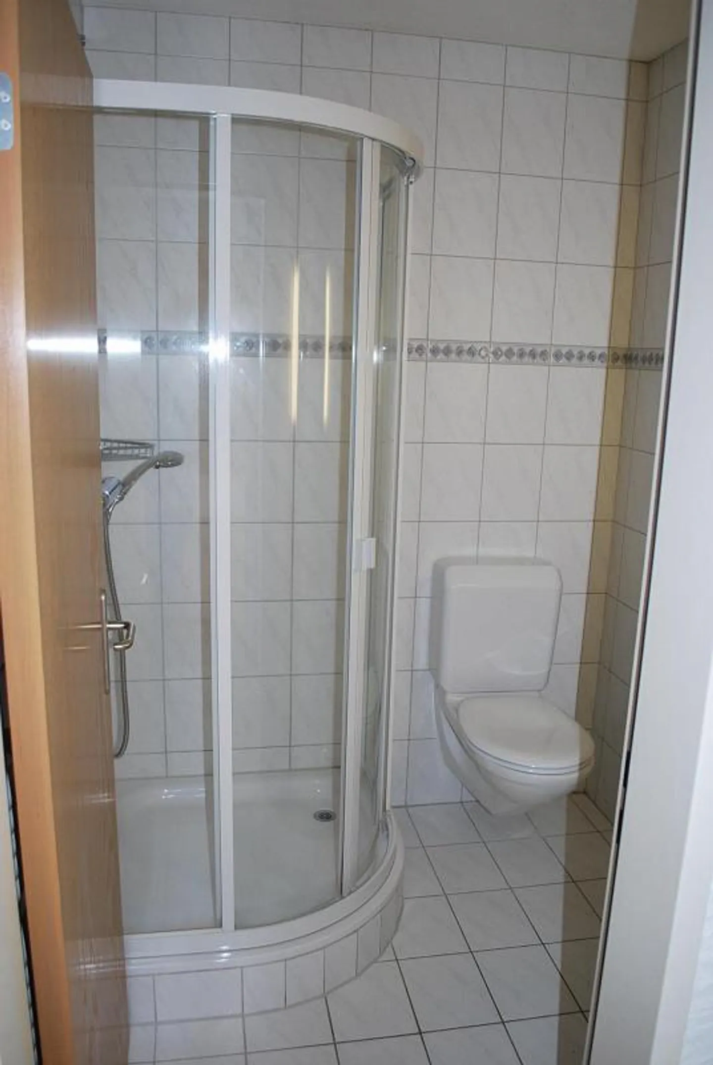 Spacious 5.5-room maisonette apartment in a quiet location with a large balcony - Photo 2 of 18