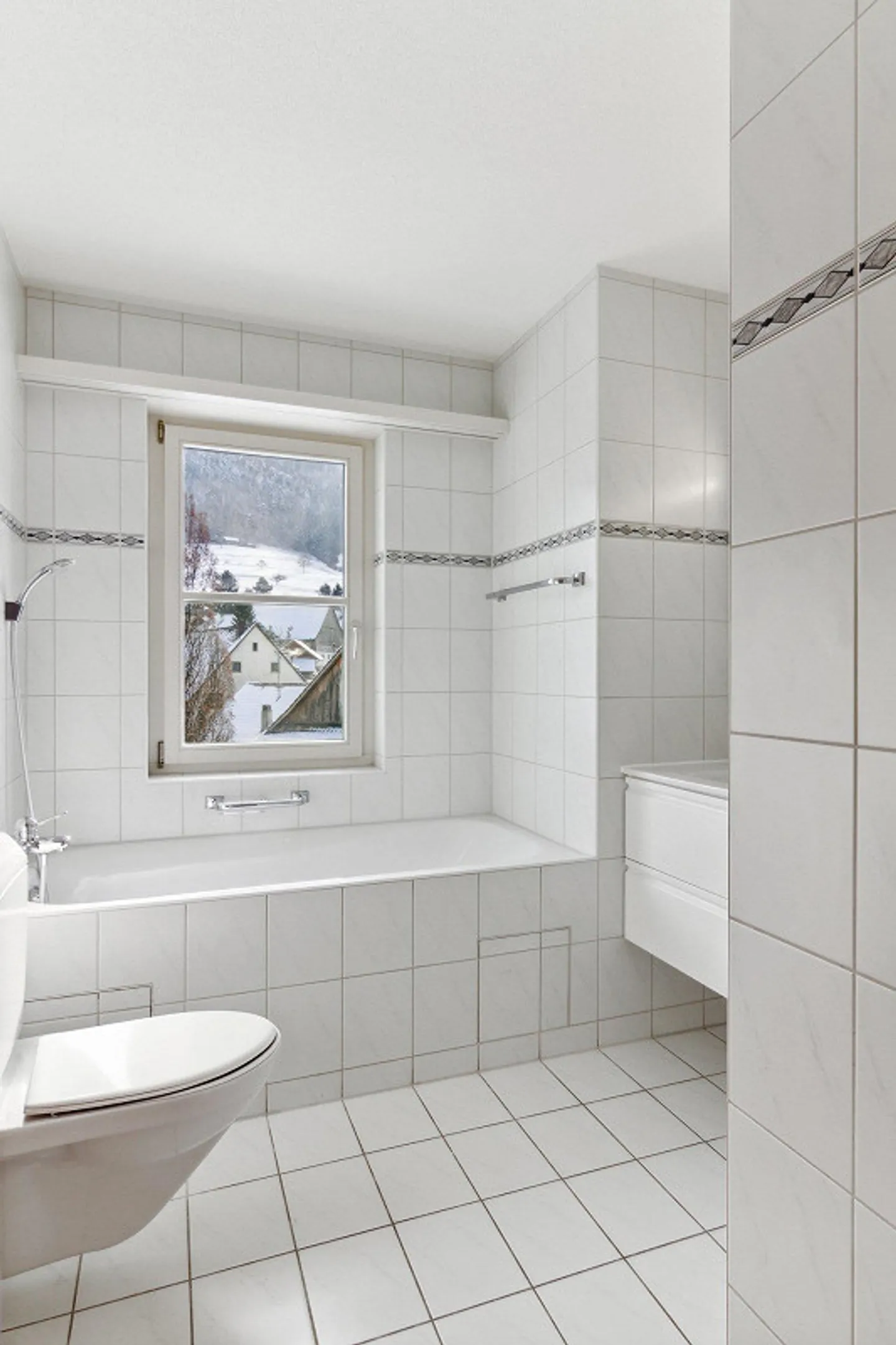 Spacious 5.5-room maisonette apartment in a quiet location with a large balcony - Photo 15 of 18