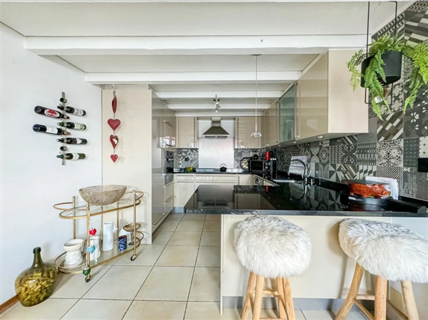 Spacious Maisonette-PSA with 4.5 Rooms in the Village House
Large Garden - Photo 8 of 20