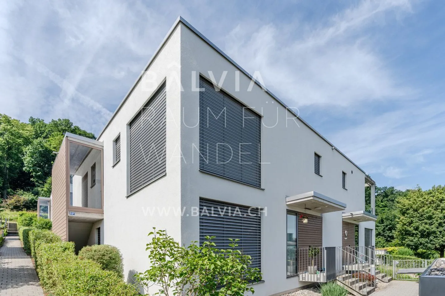 Attika an Aussichtslage mit beheiztem Hobbyraum / 2 Einstellplätze - Foto 12 von 12