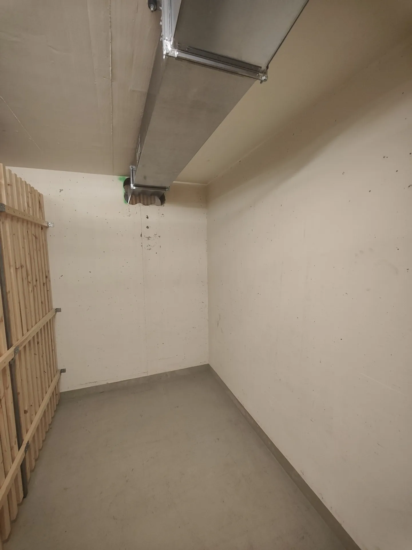 5.4m2 Storage Room Basel - Hochstrasse 16 - Photo 6 of 12