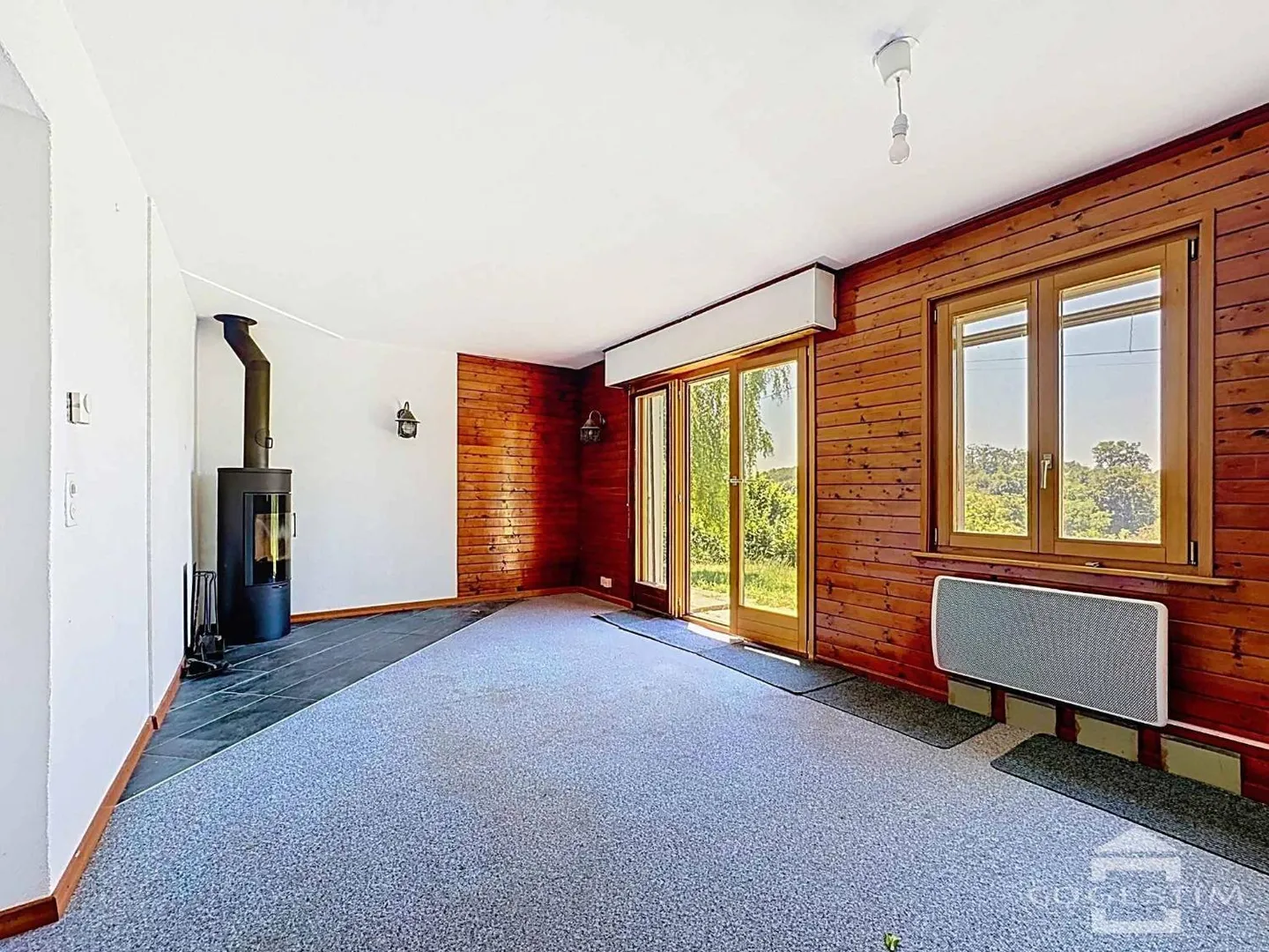 5.5 Room House - Photo 2 of 12