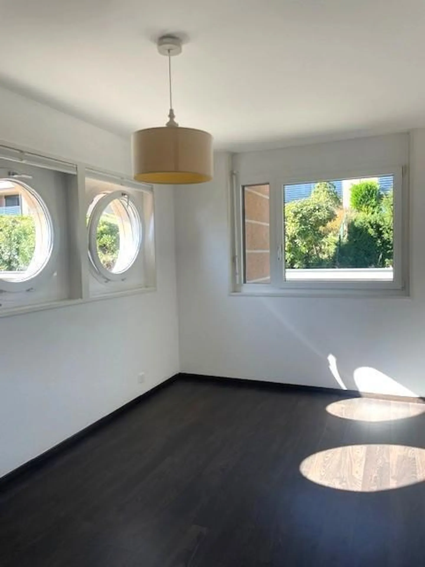 Villa bifamiliare di 4,5 locali con vista sul lago, sulle Alpi e sul Monte Bianco - Foto 6 di 8