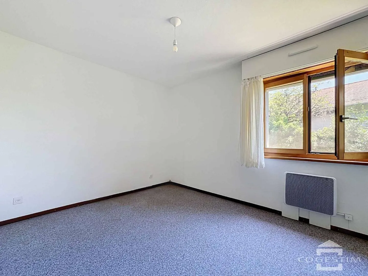 5.5 Room House - Photo 7 of 12