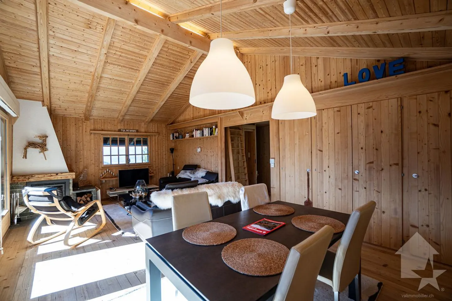 Chalet séduisant avec vues magnifiques - Photo 5 sur 30