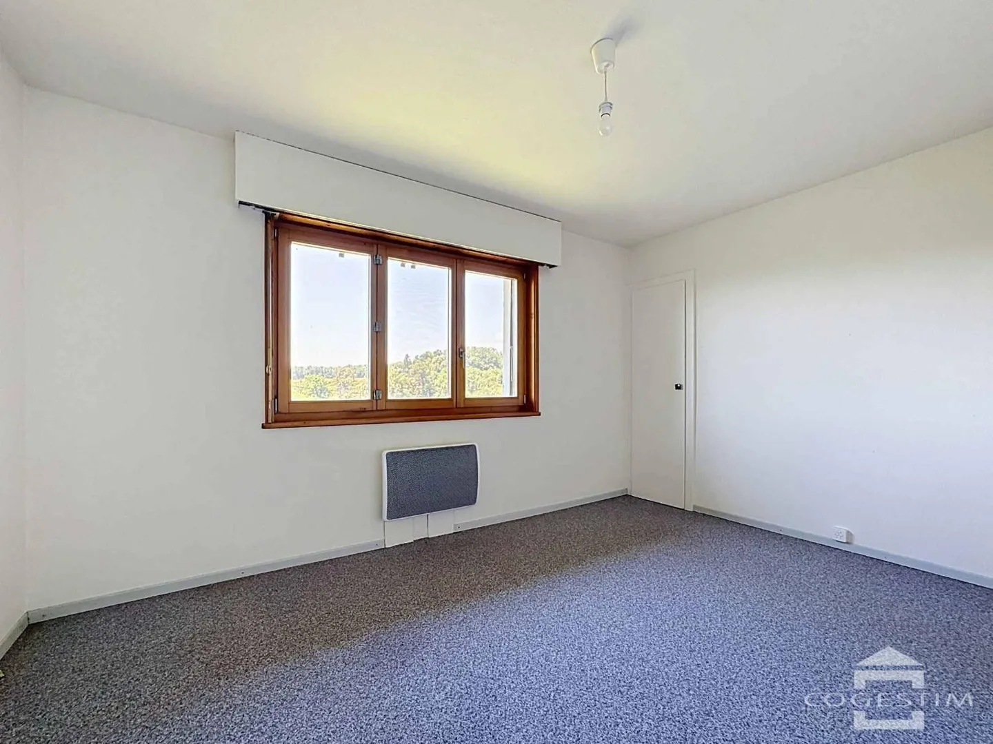 5.5 Room House - Photo 8 of 12