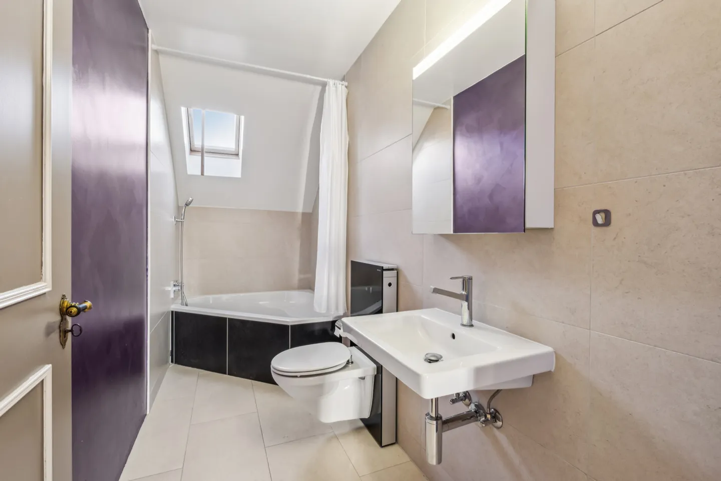 Spazioso e luminoso duplex in una residenza Art Déco - Foto 8 di 14