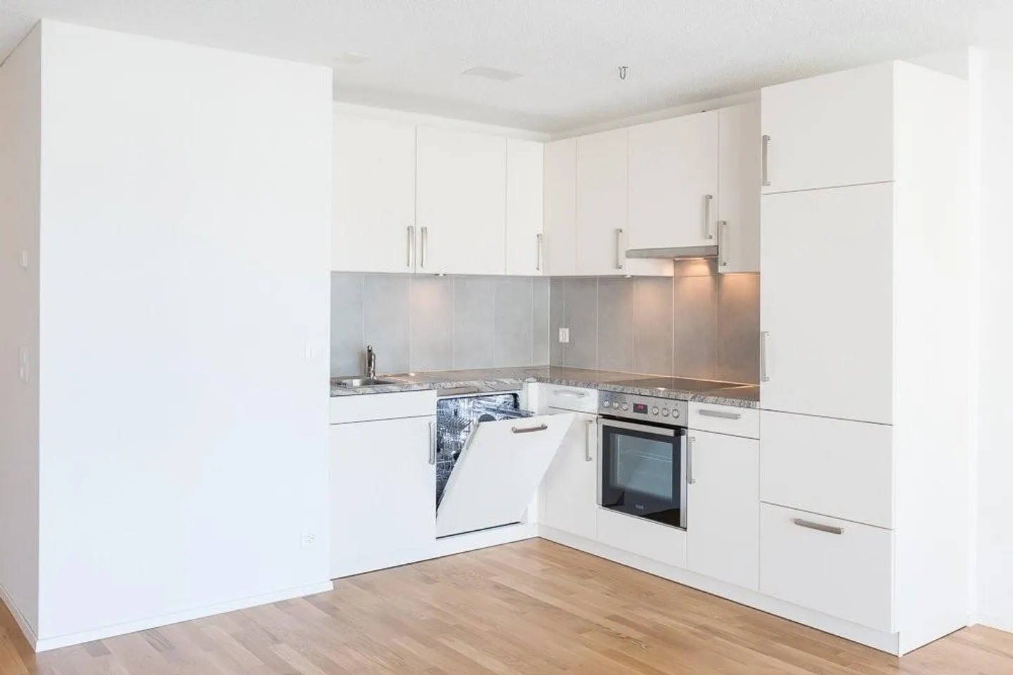 appartamento al piano terra con impianto di lavaggio / 37,4 m2 1½-room - Foto 4 di 7