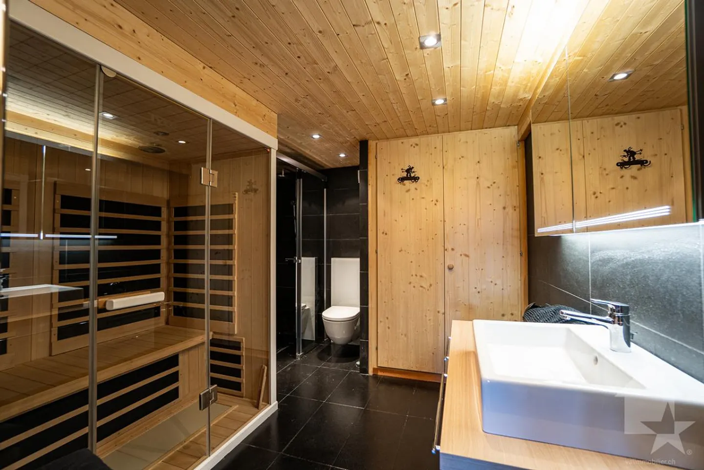Chalet séduisant avec vues magnifiques - Photo 26 sur 30