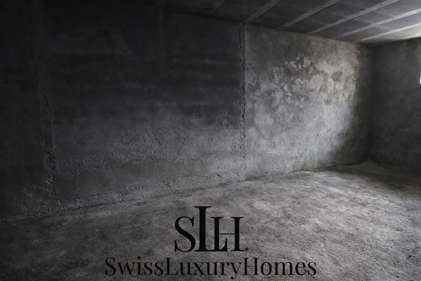 Opportunity - Village house to renovate in Evionnaz (VS) - Photo 3 of 16