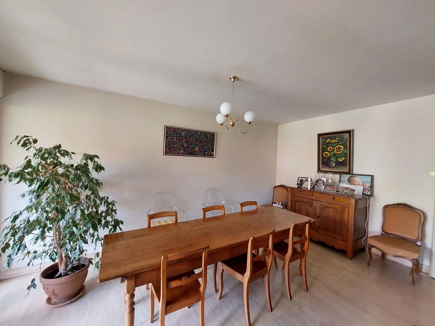 Spaziosa villa moderna e familiare - Foto 5 di 12