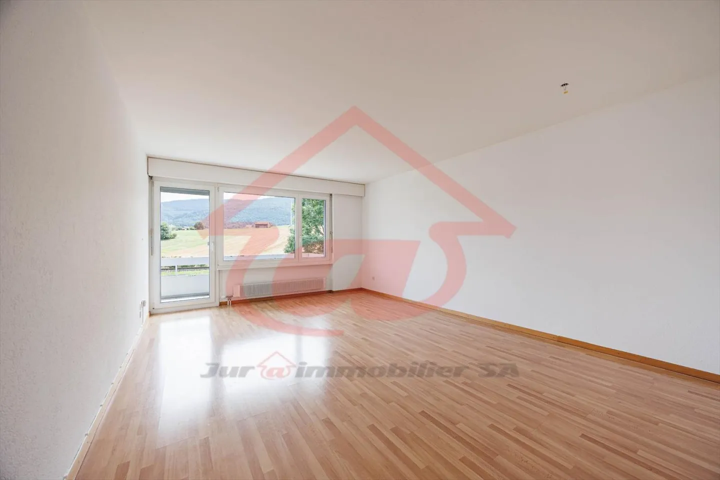 4.5 Room Apartment - Photo 1 of 18