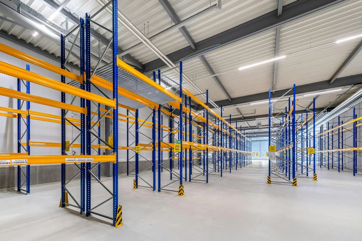 6 m hohe, moderne Lagerflächen ab 500 m2 in Minergie Neubau. An Aut... - Foto 11 von 11