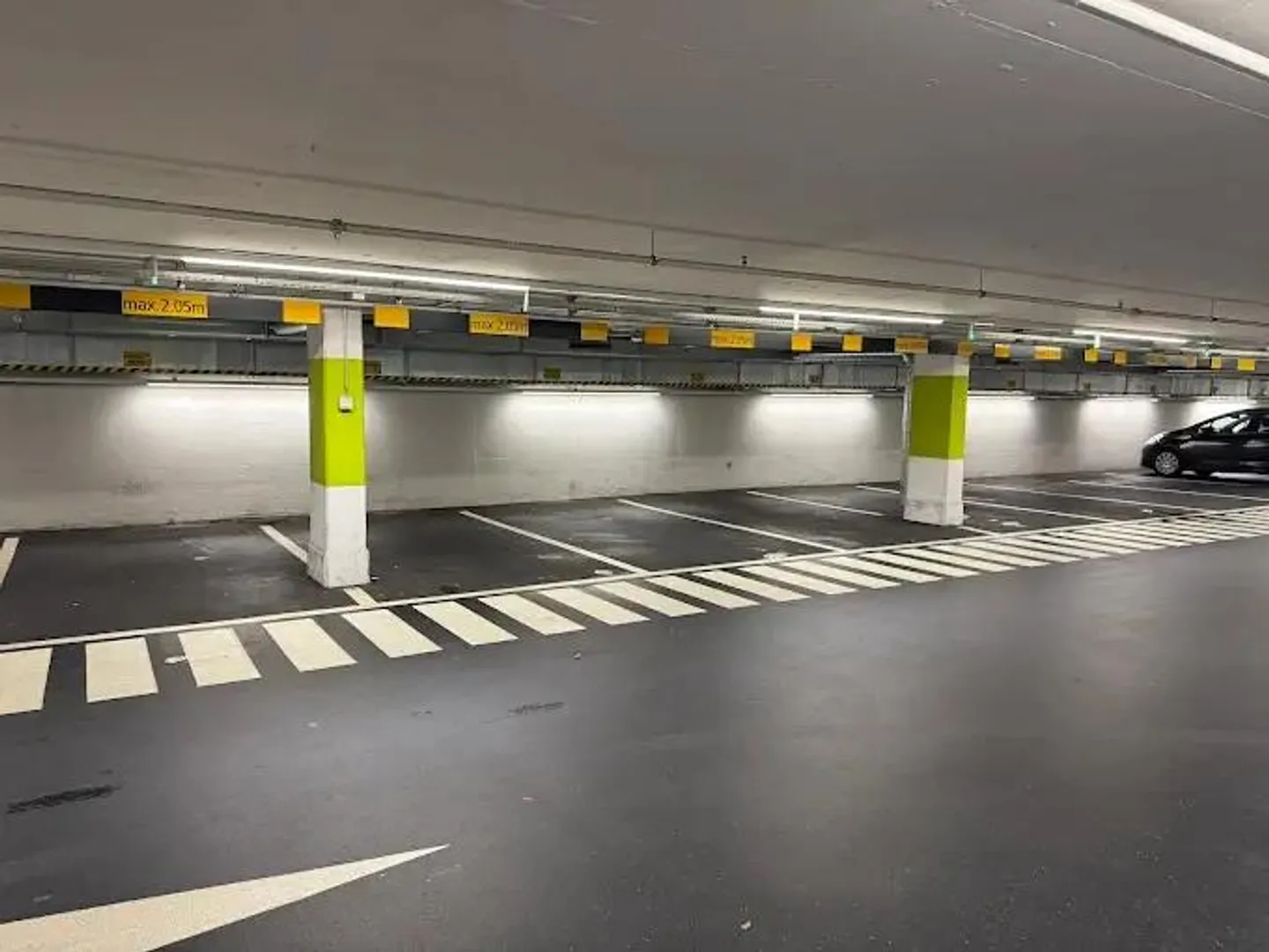 Parking space in the train station parking lot for rent - Central in Aarau! - Photo 1 of 1