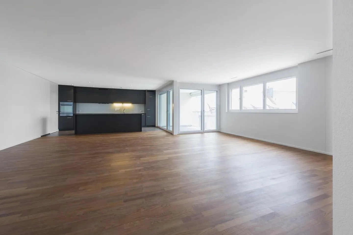 Spacious 4.5-room apartment on the 2nd floor - Photo 6 of 11