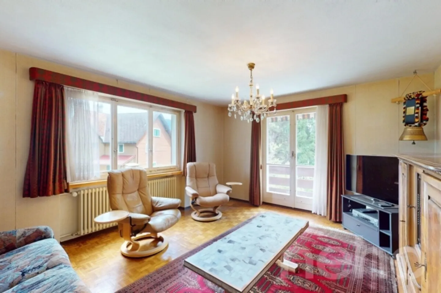 Semi-Detached House with Garden and Potential in Gams - Photo 5 of 13