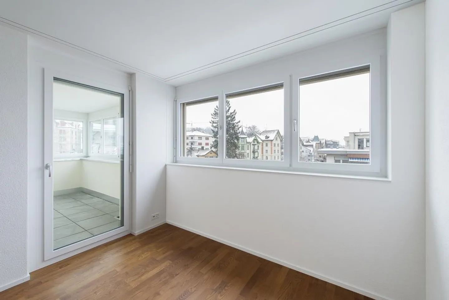 Spacious 4.5-room apartment on the 2nd floor - Photo 9 of 11