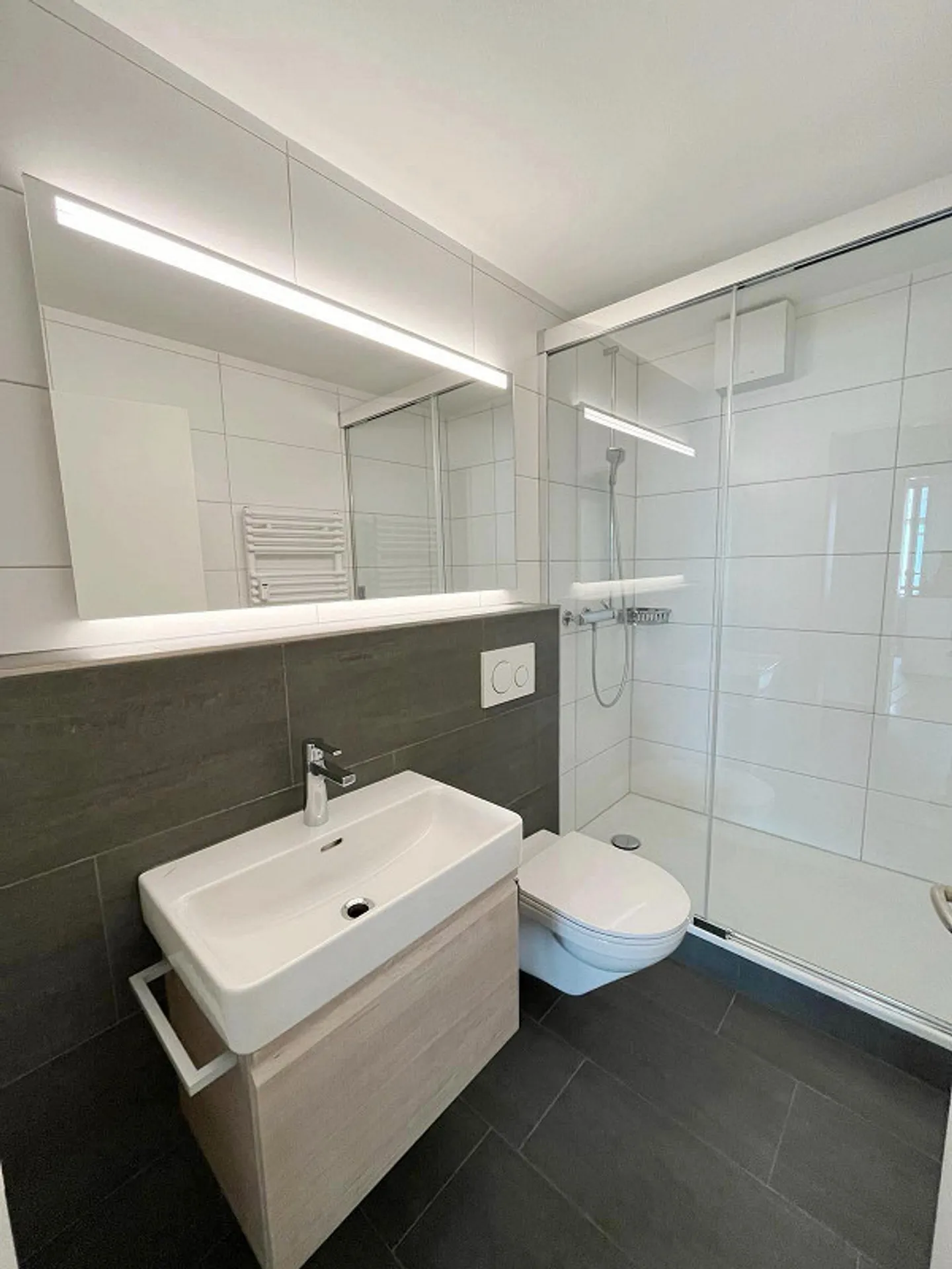 Moderne Wohnung am Aeschenplatz - Foto 2 von 5