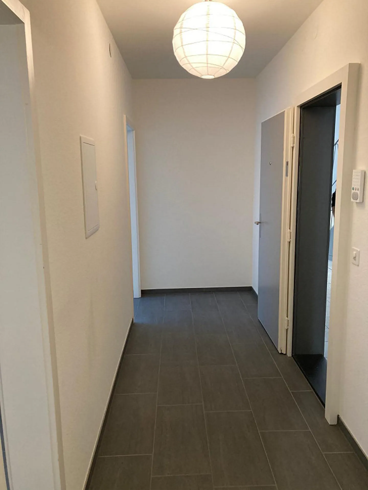 Moderne Wohnung am Aeschenplatz - Foto 4 von 5
