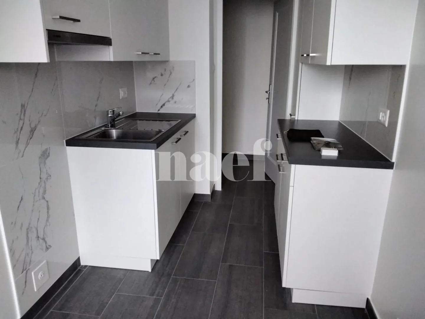 4-room apartment - Photo 2 of 9