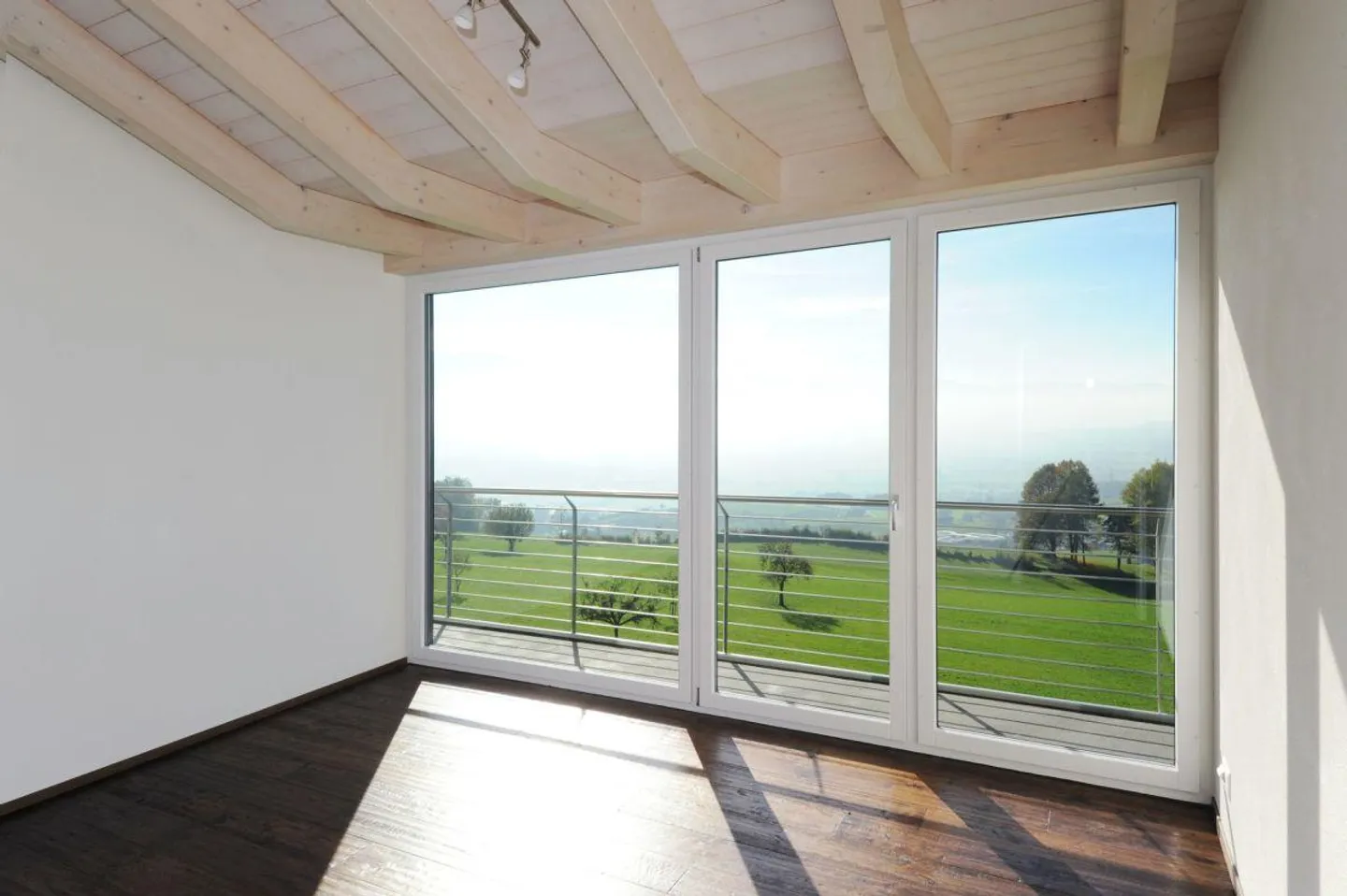 Vermietung 2½ -Zimmer-Wohnung mit herrlicher See- und Bergsicht - Foto 4 von 7