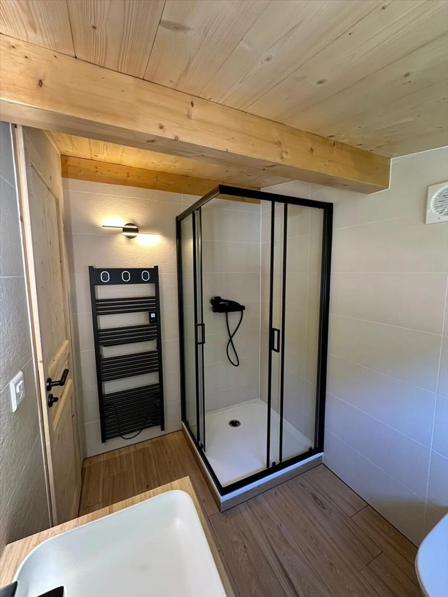 Renoviertes Einfamilienhaus in Collonges, Kanton Wallis - Foto 6 von 9