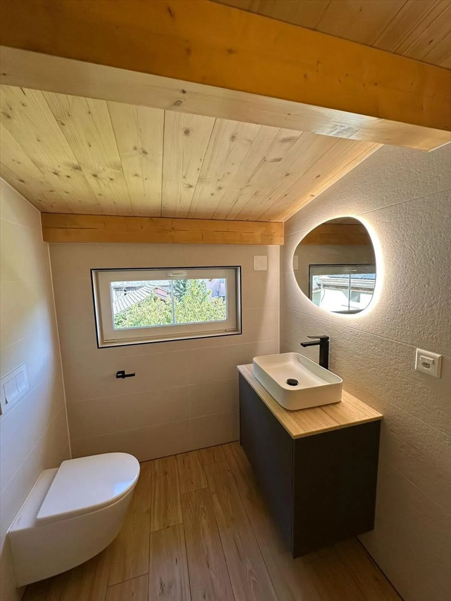 Renoviertes Einfamilienhaus in Collonges, Kanton Wallis - Foto 8 von 9