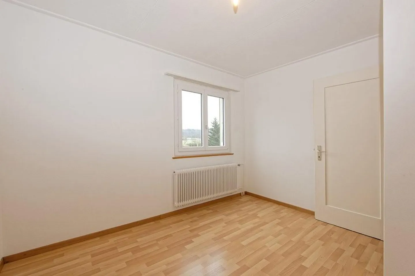 Appartamento accogliente con 3 camere e vista sul Giura - Foto 6 di 11