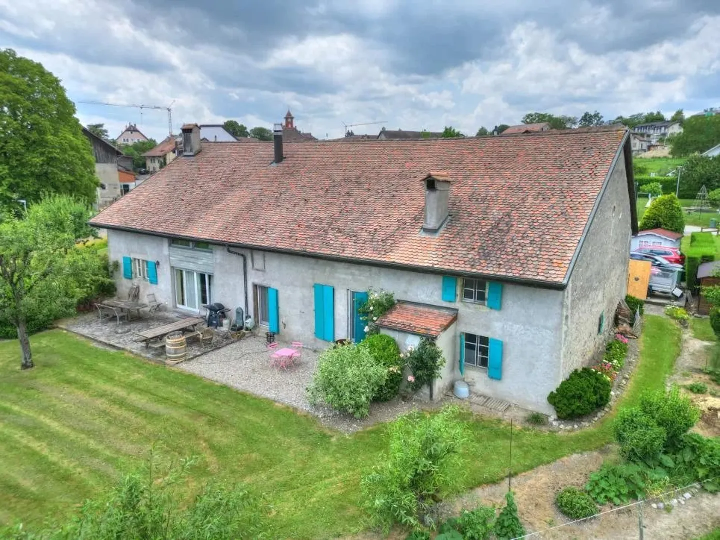 10-Zimmer-Haus - Foto 3 von 13