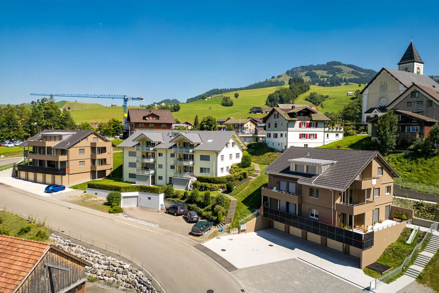 Cozy 2.5 Room Apartment - Photo 11 of 12