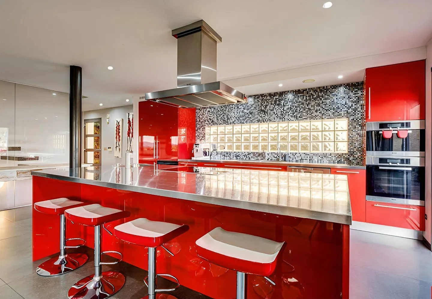 Bella casa con vista aperta su Rancate - Foto 4 di 10