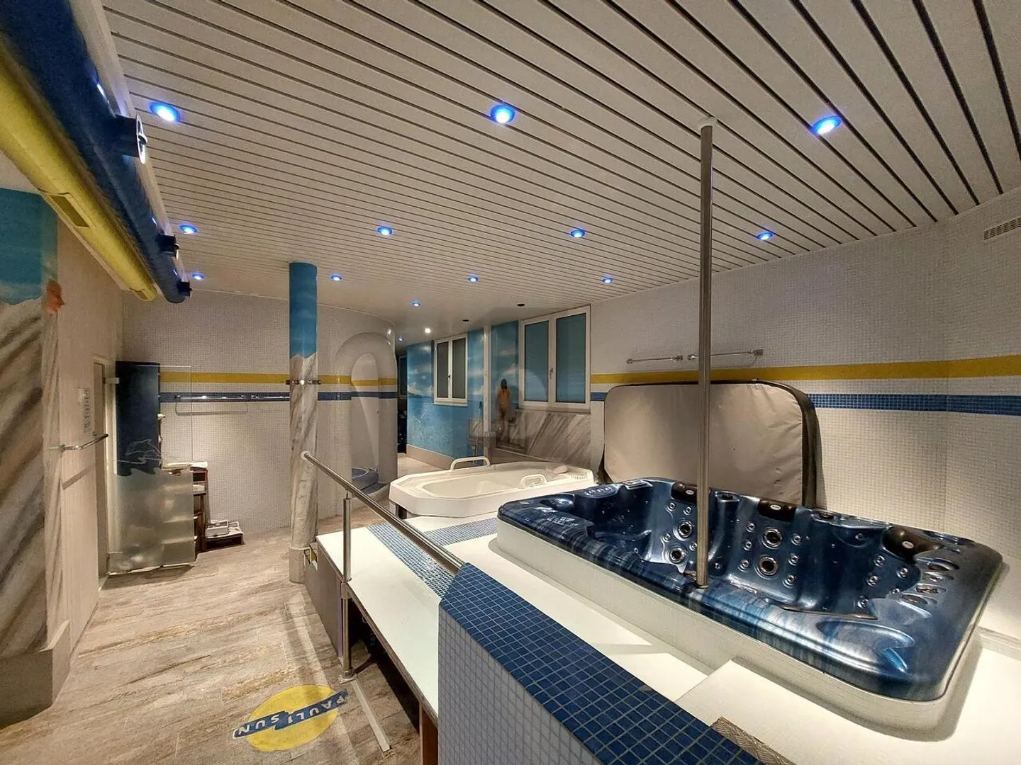 EMPLACEMENT ATTRACTIF AVEC UN GRAND POTENTIEL ! - Photo 2 sur 6