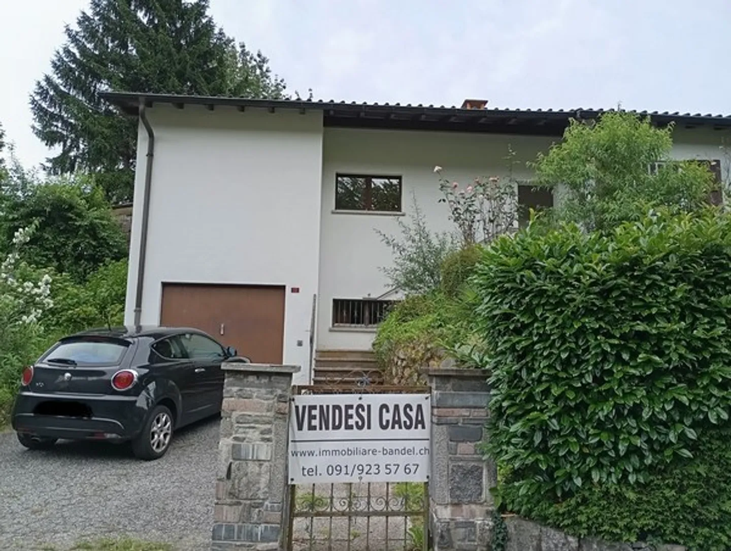 Single-family house in a quiet location. CHF 695,000.-- - Photo 1 of 12