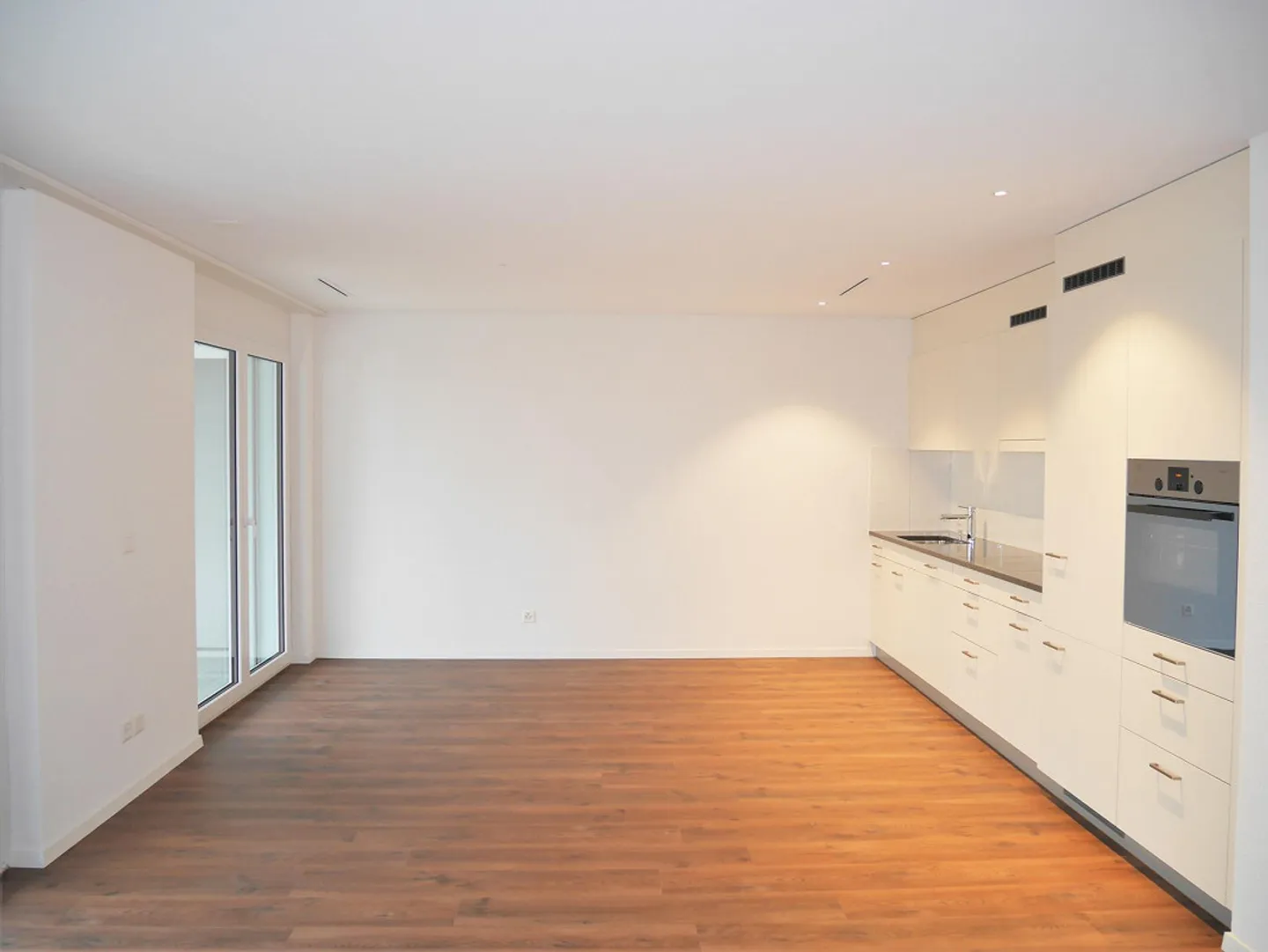 moderne Wohnung mit sonnigem Balkon - Foto 1 von 9