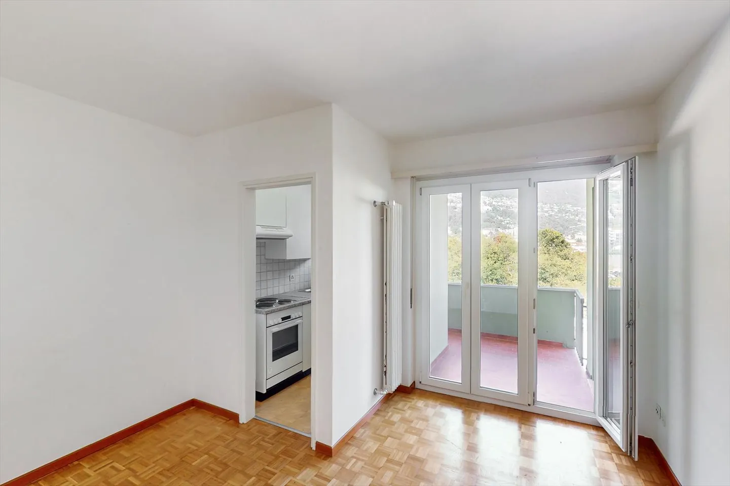 2-room apartment - Photo 2 of 8