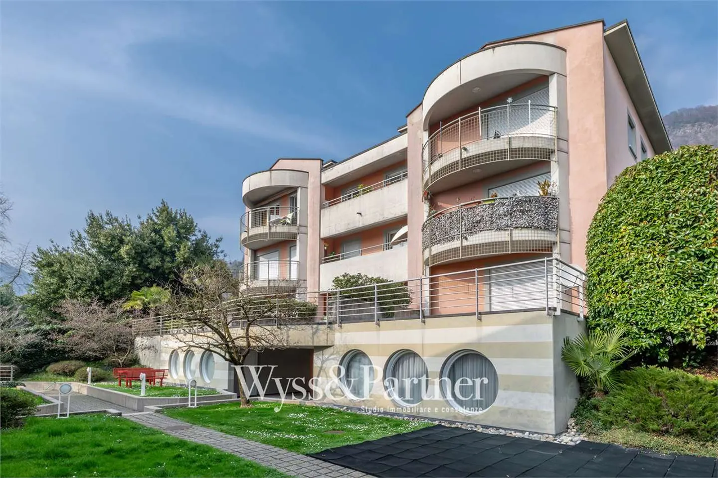 Appartamento spazioso con vista lago - Foto 12 di 13