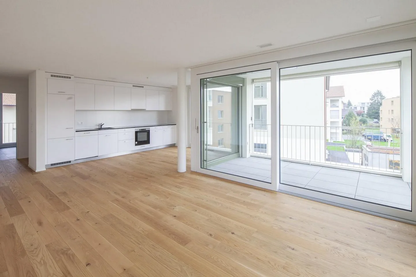 Modern 3.5-room apartment for rent - Photo 2 of 9