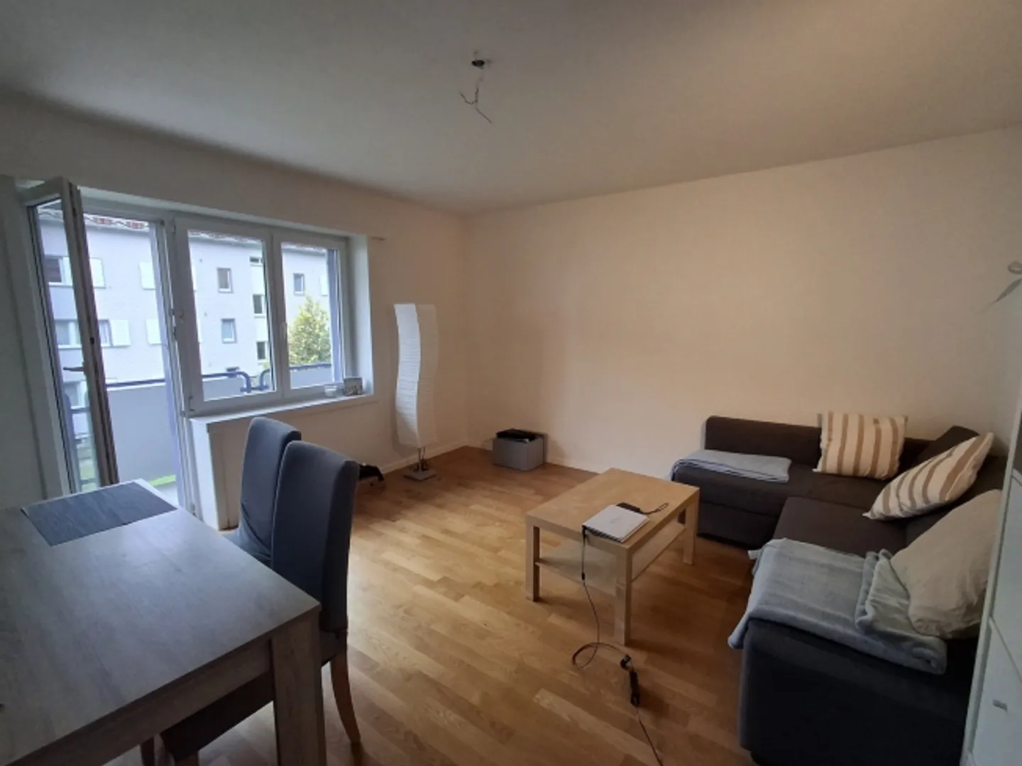 "Appartamento 2 locali a Sciaffusa, arredato, temporaneo" - Foto 1 di 9