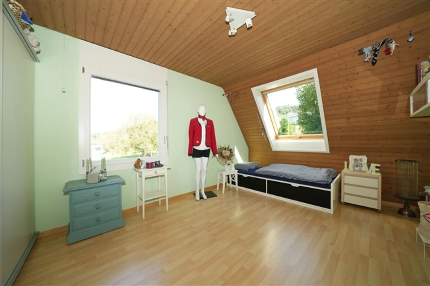 Miracle d'espace avec vue dégagée dans un emplacement en pente prisé - Photo 8 sur 11