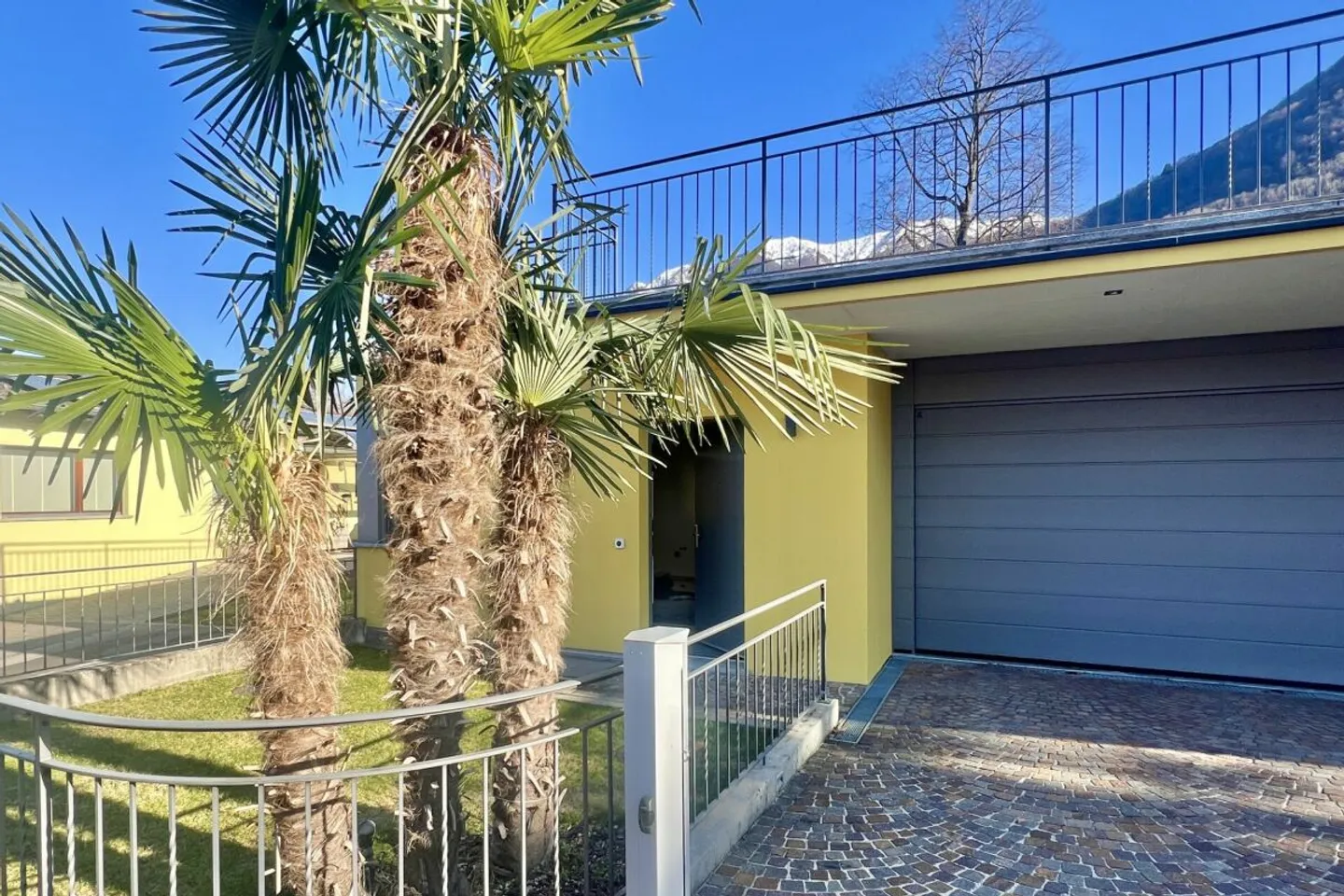 Villa in posizione soleggiata tutto l'anno con casa per gli ospiti separata e bellissimo terreno - in ottime condizioni! - Foto 44 di 56