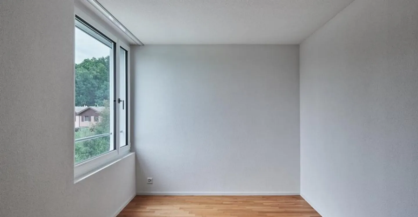 Modern, functional living - Photo 4 of 7