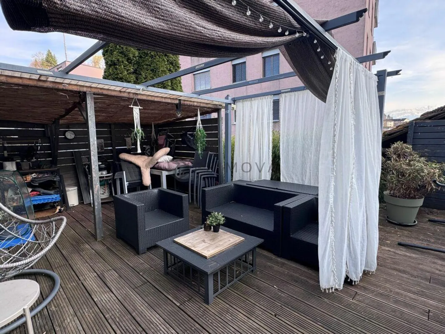 Maison individuelle confortable à un prix raisonnable avec une grande terrasse directement au bord de la rivière et pourtant très centrale ! - Photo 12 sur 13