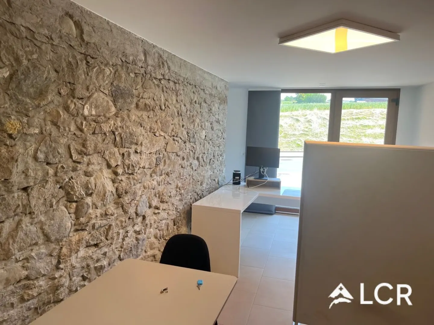 Beautiful commercial space in Vulliens - Photo 5 of 12