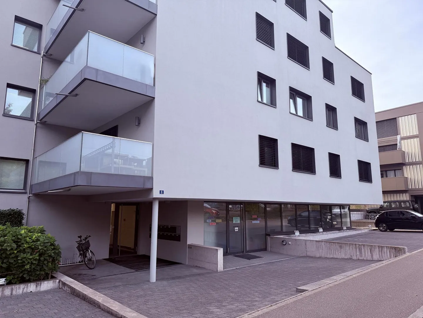 Appartamento spazioso e arredato di 4 ½ stanze disponibile per 6 mesi - Foto 22 di 22