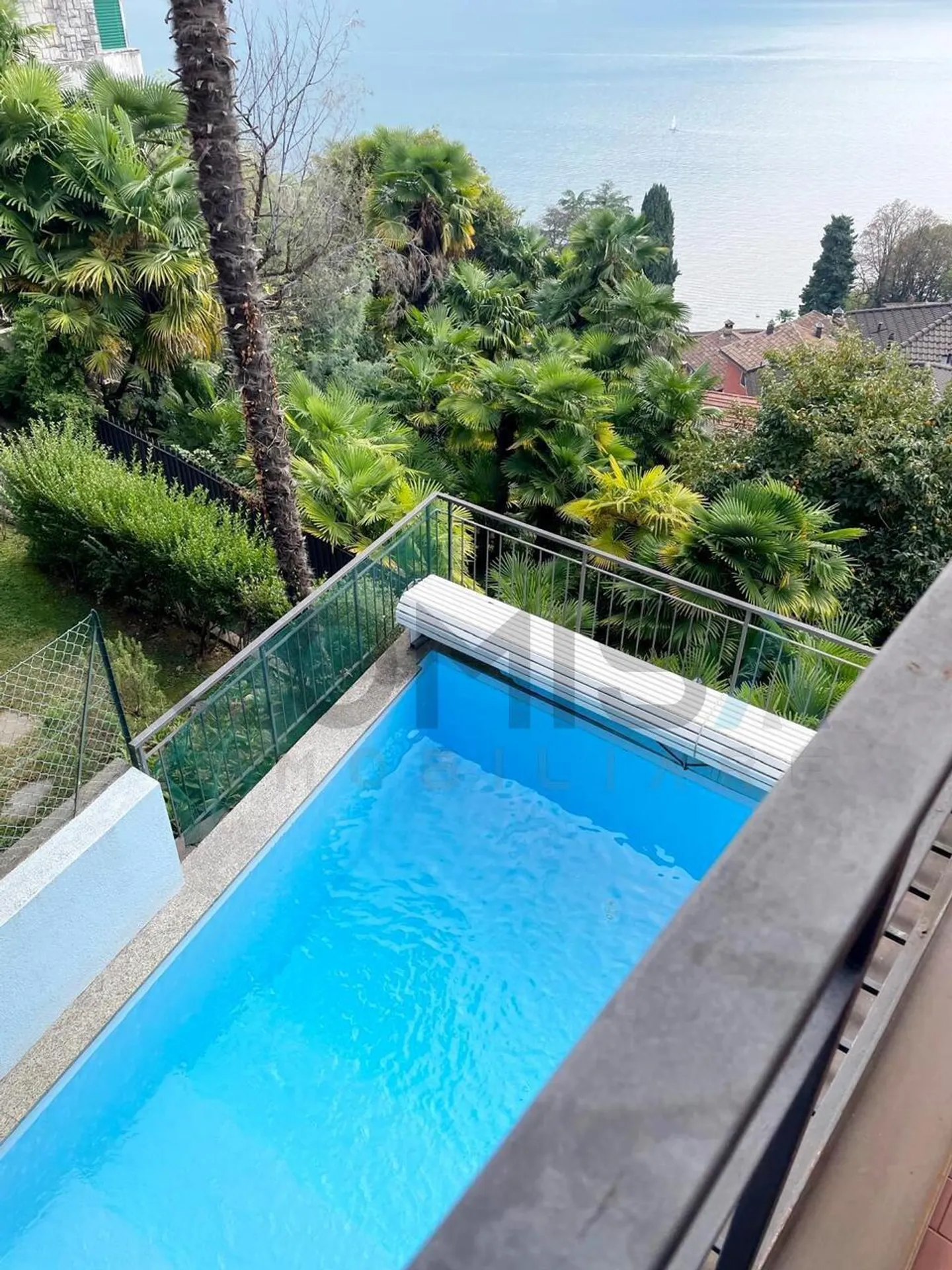 CASTAGNOLA Villa de 7,5 pièces avec une vue splendide sur le lac de Lugano - Photo 5 sur 5