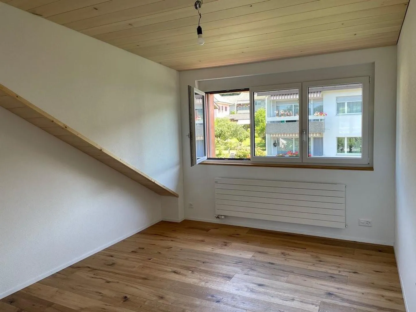 Wohnen mit Weitsicht bis zur Sense - Foto 3 von 9