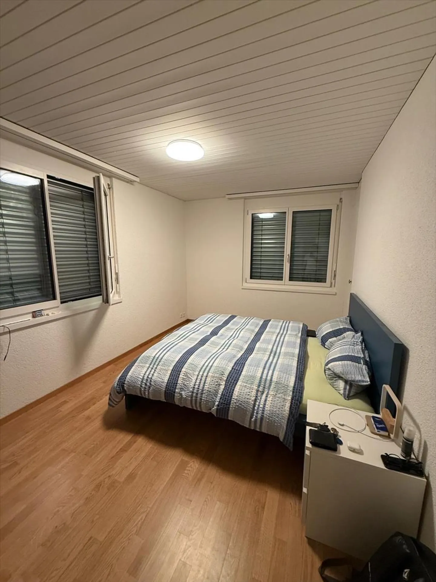 Appartement charmant et proche de la ville - Photo 2 sur 7