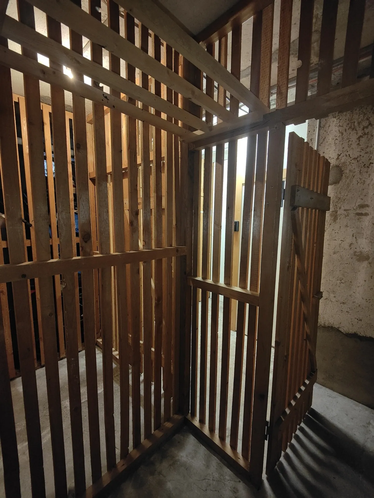 2.77m2 Magazzino Zurigo - Badenerstrasse 356 - Foto 1 di 13