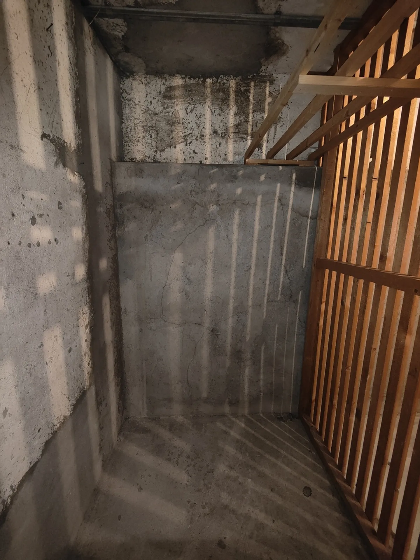 2.77m2 Magazzino Zurigo - Badenerstrasse 356 - Foto 8 di 13